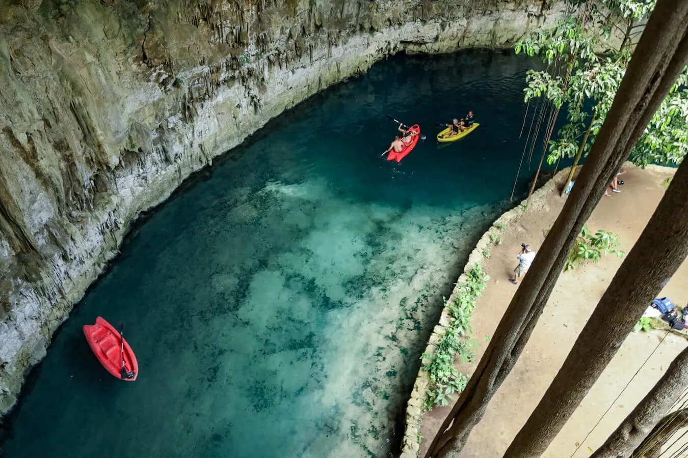 Sac Aua cenote jump