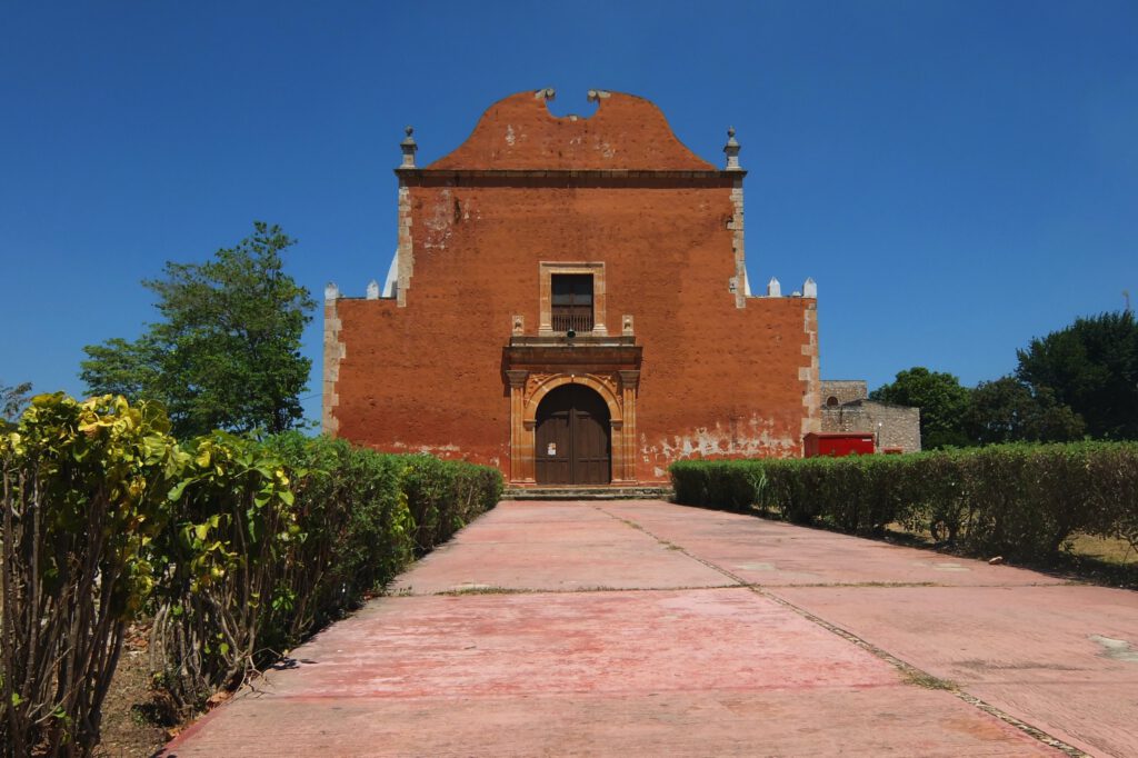 Maxcanú: Gateway to Oxkintok & Calcehtok Caves